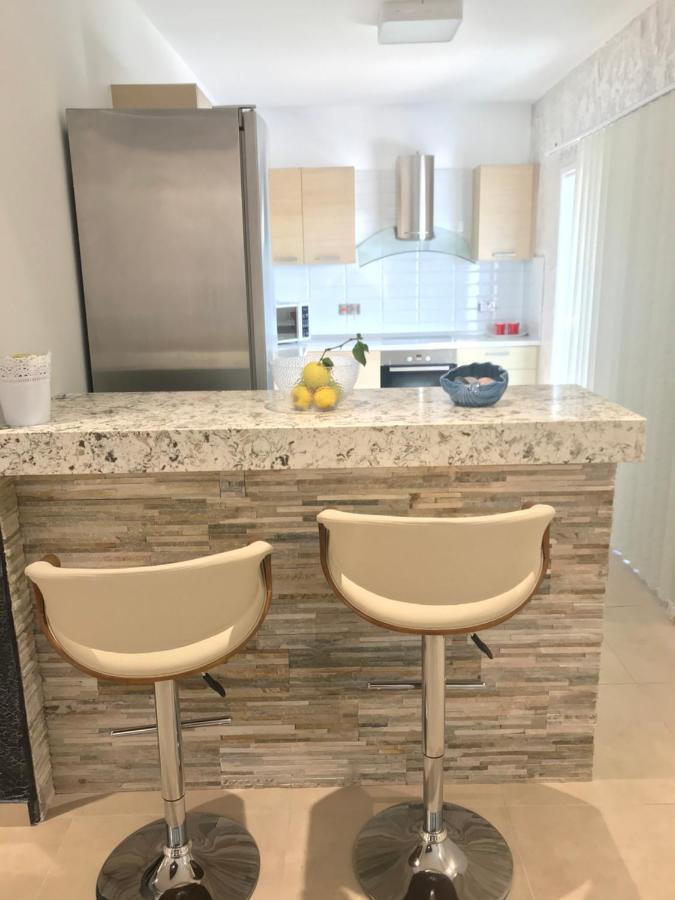 2 Bedroom Apartment-Mediterranean Type Paphos 外观 照片